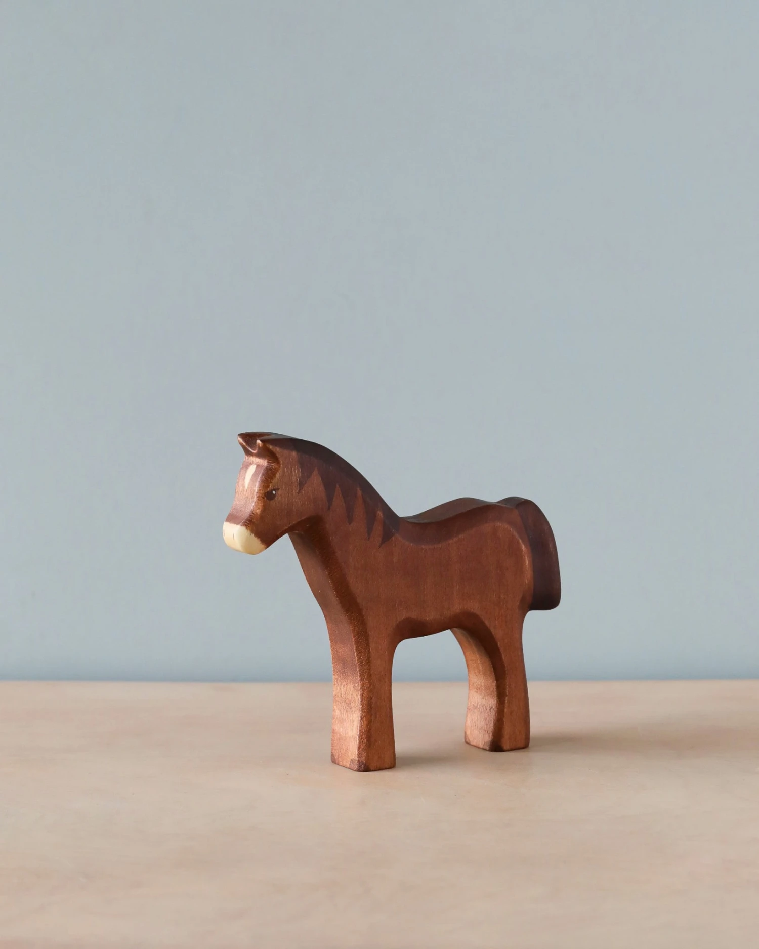 Handmade Holzwald Dark Brown Horse - Image 2