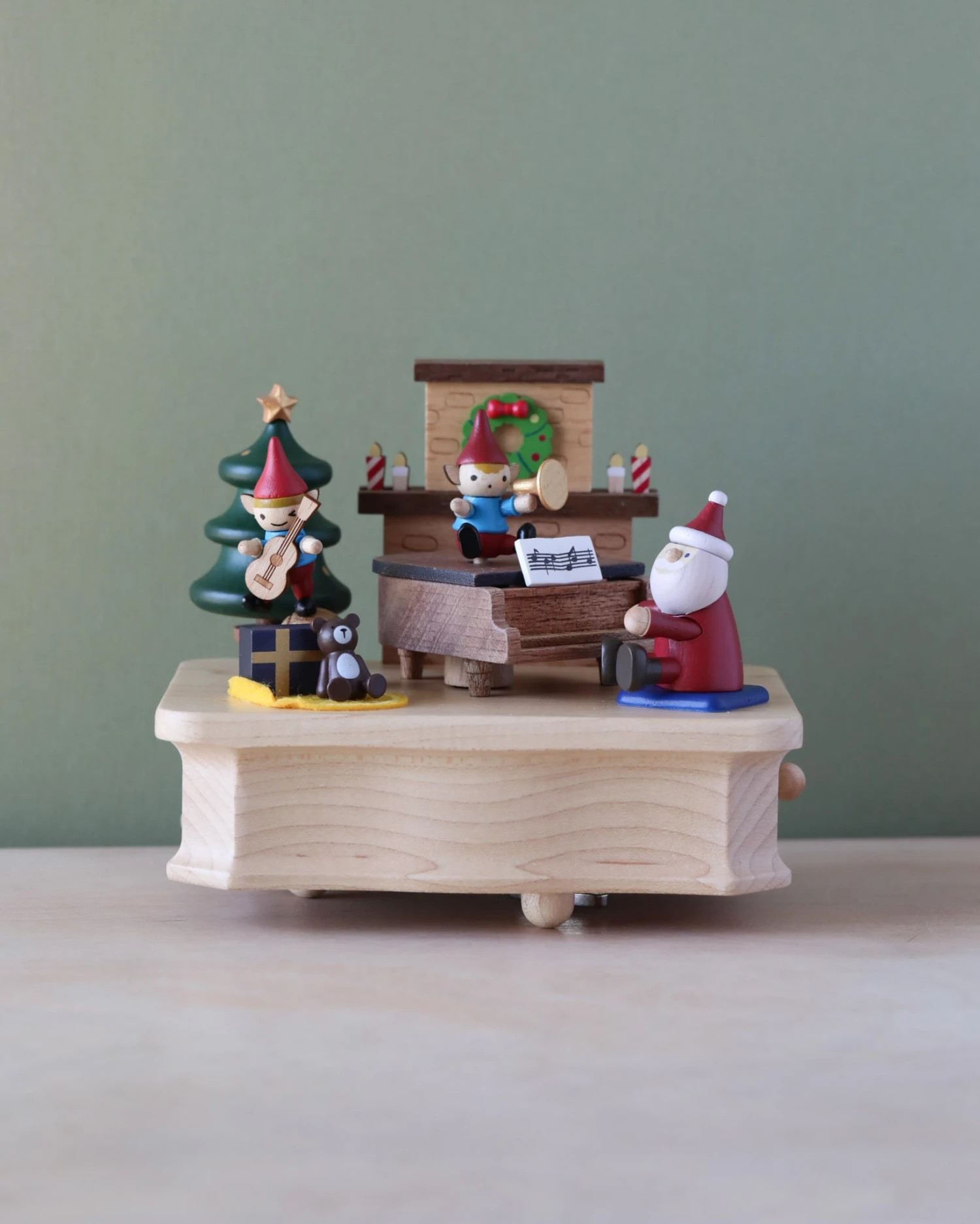 Pre-order: Santa's Christmas Concert Music Box (ships Early November) - Image 2