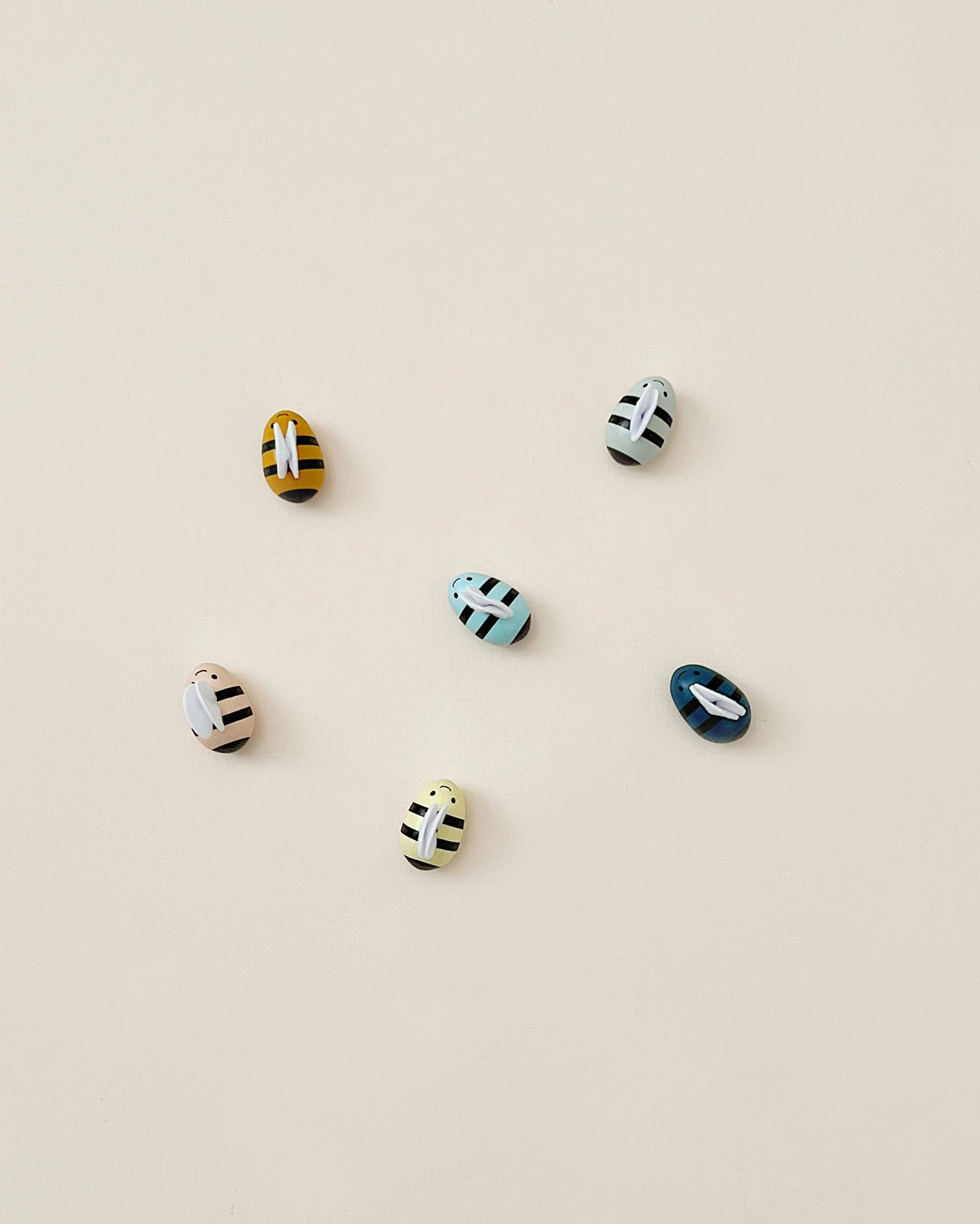 Plan Toys Beehive Sorting Set - Image 6