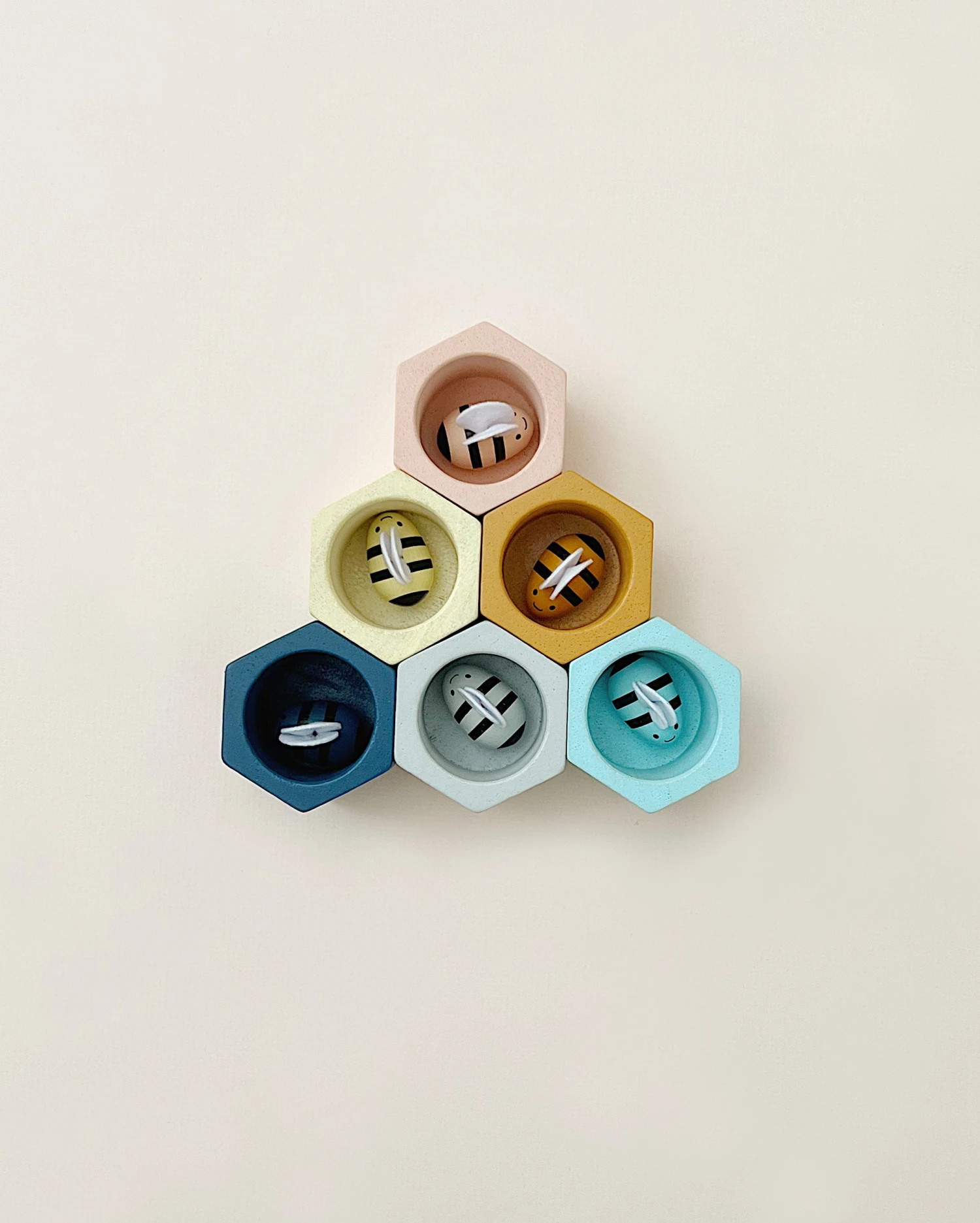 Plan Toys Beehive Sorting Set - Image 7