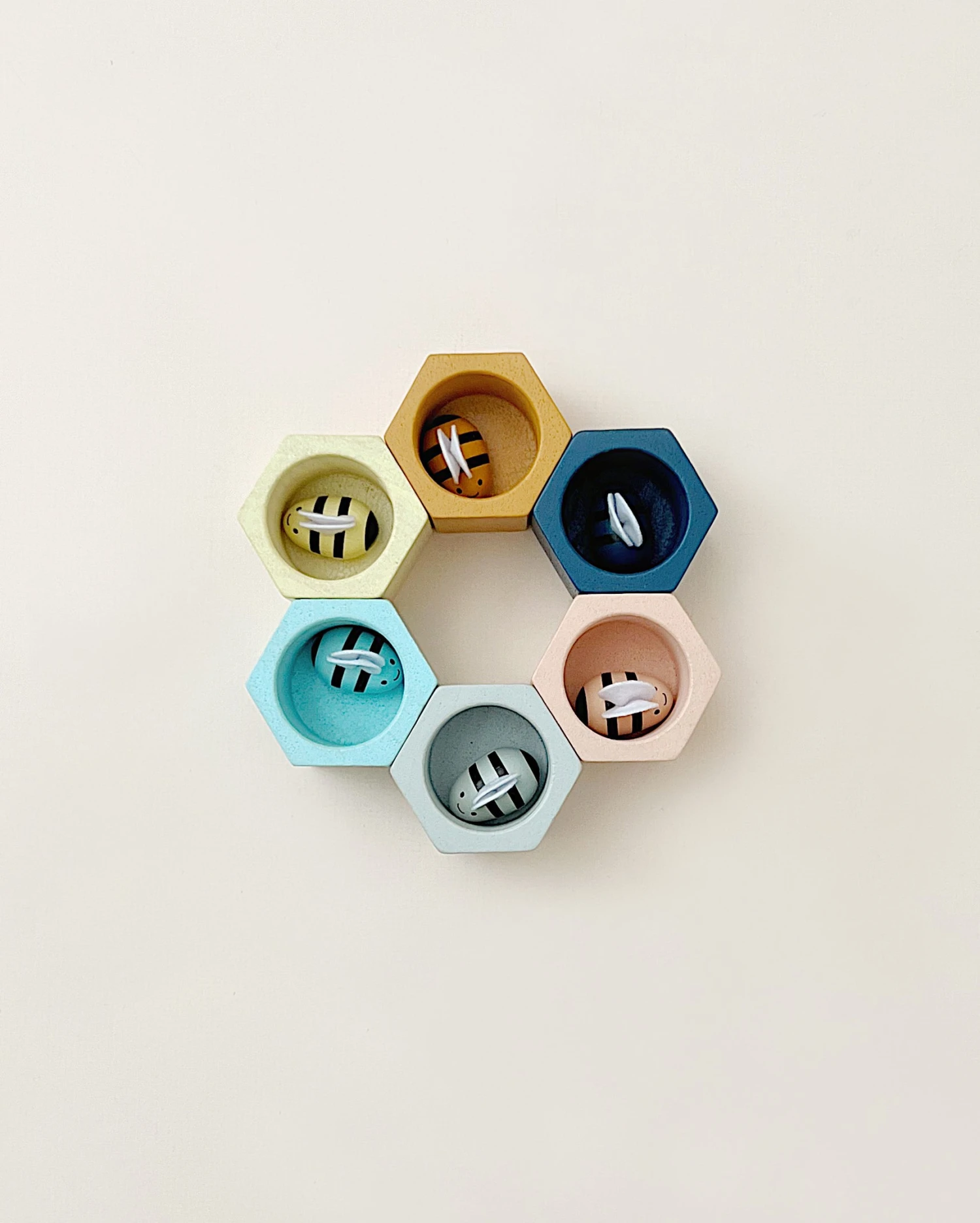 Plan Toys Beehive Sorting Set - Image 3