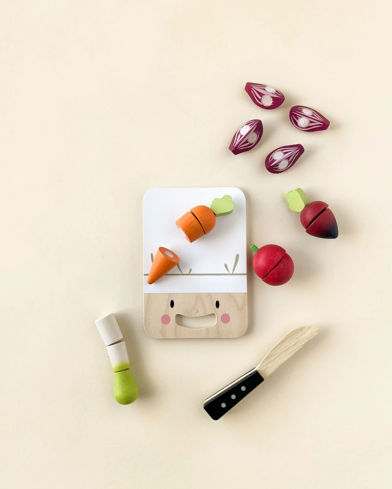 Tender Leaf Toys Mini Chef Chopping Board - Image 5